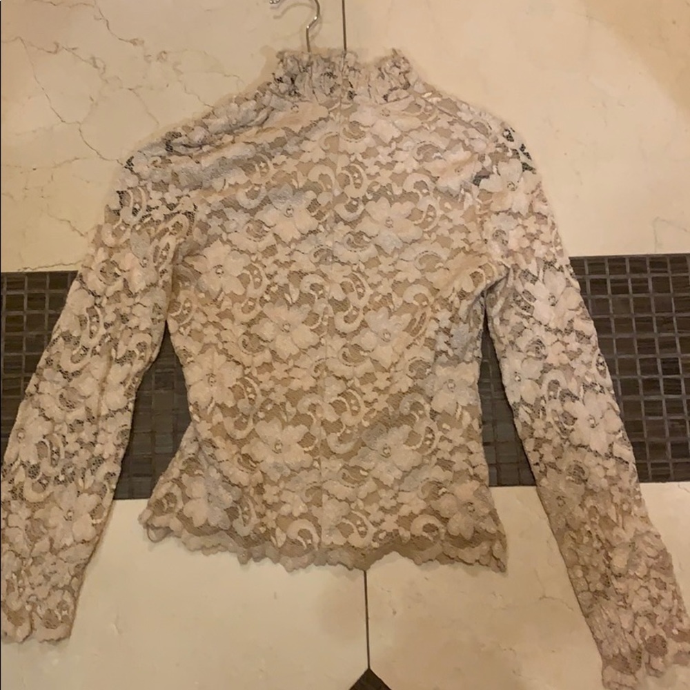stretch Top with zipper closure in the back